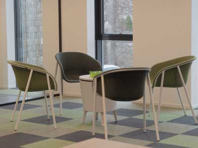 Kantoorinrichting Papendrecht met design stoelen