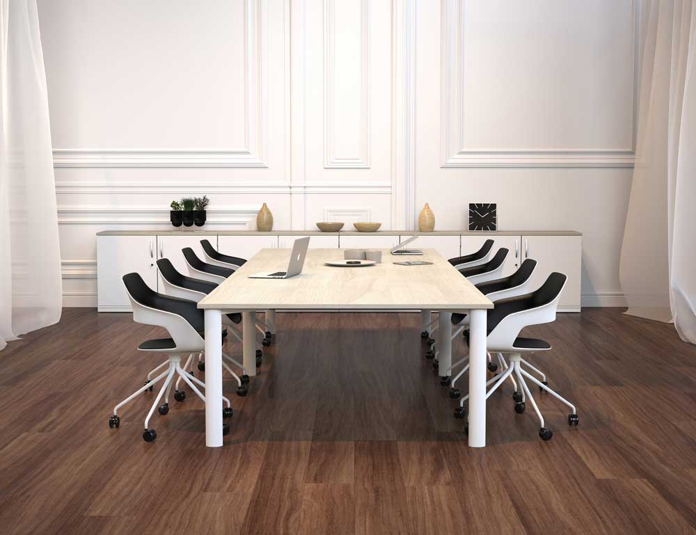 Rechthoekige vergadertafel met witte, ronde poten en 8 conferentiestoelen Rechthoekige vergadertafel met witte, ronde poten en 8 conferentiestoelen