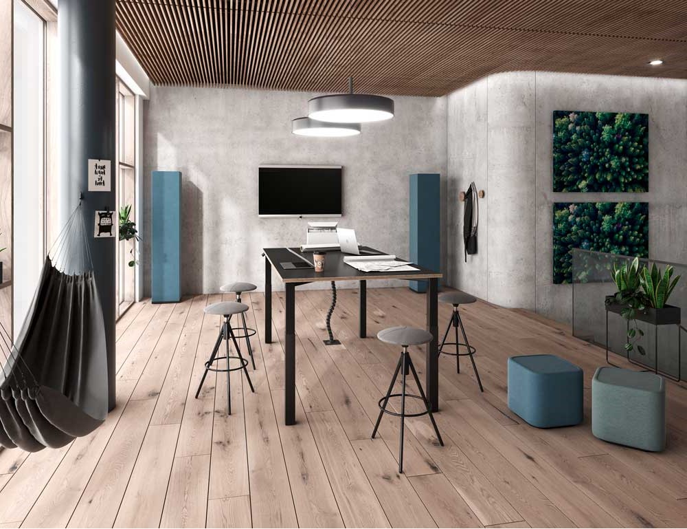 Vergadertafel met elektrisch in hoogte verstelbaar vierkant onderstel en kabelslang Vergadertafel met elektrisch in hoogte verstelbaar vierkant onderstel en kabelslang