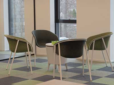 Kantoorinrichting Papendrecht met design stoelen Kantoorinrichting Papendrecht met design stoelen