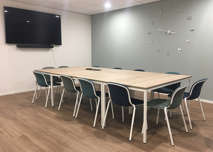 Vergaderruimte inrichting met design vergaderstoelen Vergaderruimte inrichting met design vergaderstoelen