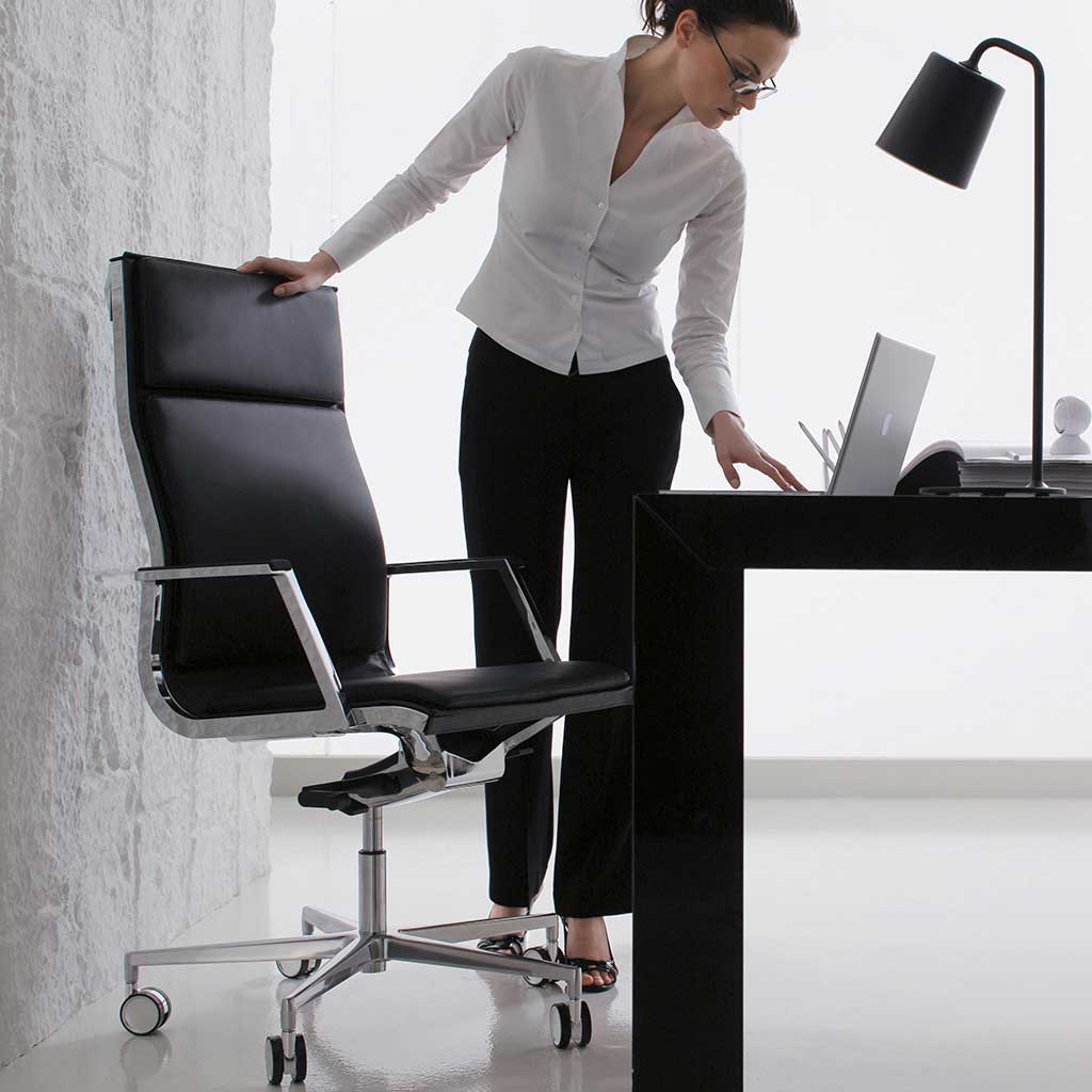 Design directiestoel Nulite afbeelding