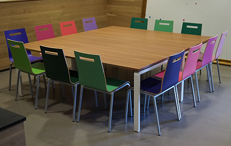 Poot: U-poot | Blad: Teak Rubin | Bladrand: Teak Rubin | Bladdikte: 25mm Poot: U-poot | Blad: Teak Rubin | Bladrand: Teak Rubin | Bladdikte: 25mm